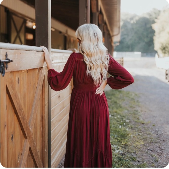 Boutique wine/burgundy dress - Picture 4 of 6